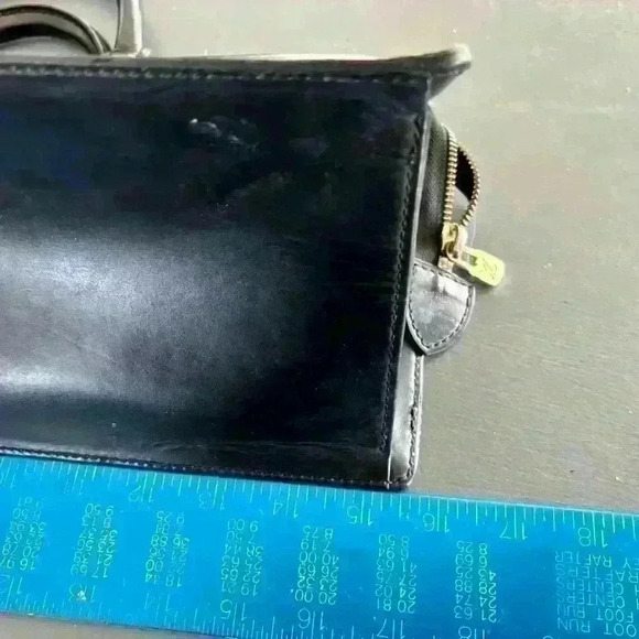 Authentic Louis Vuitton Epi “ Triangle bag- black Epi EUC with peeling in pocket - Picture 12 of 16